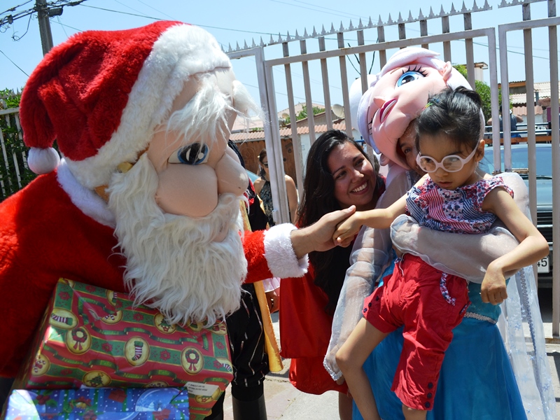 Caravana Navide&ntilde;a de la Defensor&iacute;a de Tarapac&aacute;