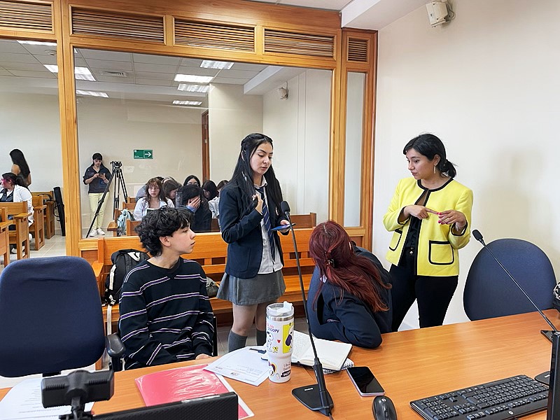 Estudiantes del Instituto Italia de Valdivia participaron en ejercicio &ldquo;Tribunal de j&oacute;venes&rdquo;