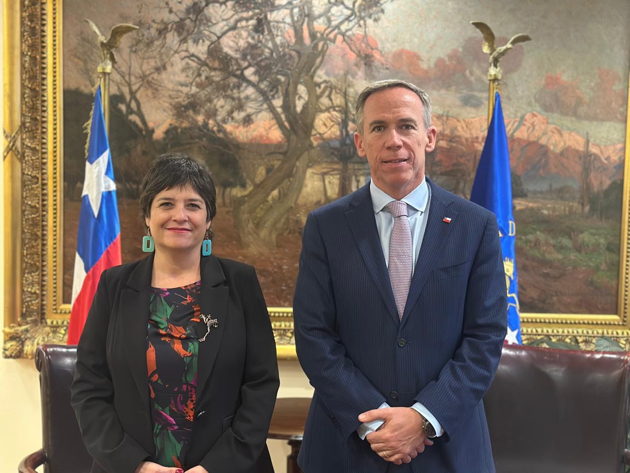 Defensora Nacional realizó una visita protocolar al presidente de la Cámara de Diputadas y Diputados