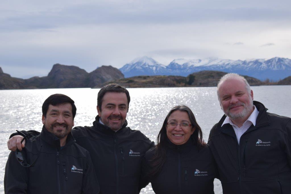 Integrantes del equipo de trabajo en Chile Chico: Juan Galindo, Alex Segura, Marianela Molina y Jorge Moraga, Defensor Regional de Ays&eacute;n.
