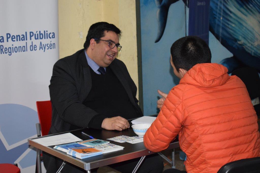 Atenci&oacute;n de casos y difusi&oacute;n del "Proyecto Inocentes" hubo durante la &uacute;ltima plaza de justicia, en que particip&oacute; de la Defensor&iacute;a Regional de Ays&eacute;n.