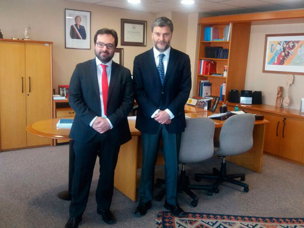 El director del INDH, Branislav Marelic, y el Defensor Nacional, Andr&eacute;s Mahnke.