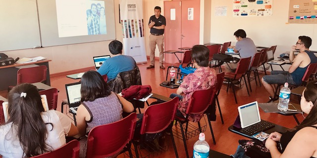 Integrantes del centro de alumnos de la UDA participaron activamente en la charla sobre el "Proyecto Inocentes".