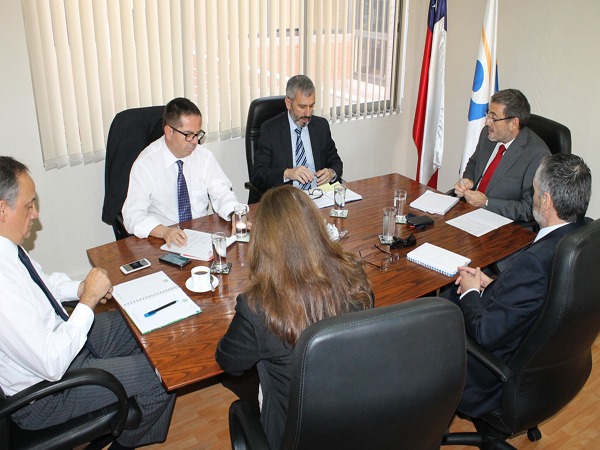La Defensor&iacute;a y la Fiscal&iacute;a Regional de Atacama coordinaron una serie de acciones a seguir en materias administrativa y de gesti&oacute;n diaria.
