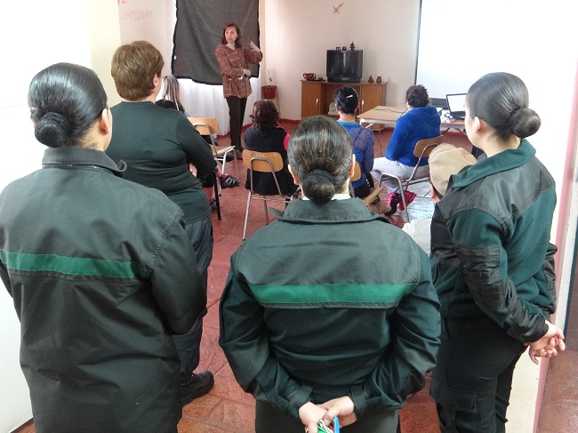 La actividad potenci&oacute; el di&aacute;logo flu&iacute;do con las internas del Complejo Penitenciario de Punta Arenas.