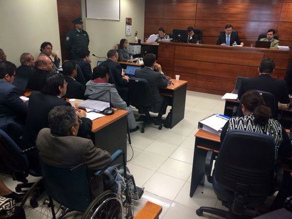 Luego de que el ex concejal entrara a la audiencia en silla de ruedas, el tribunal dio inicio formal al juicio oral.