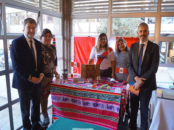 Las autoridades de la Defensor&iacute;a Penal P&uacute;blica conocieron el quehacer de la Agrupaci&oacute;n de Hermanos Peruanos en Copiap&oacute;.