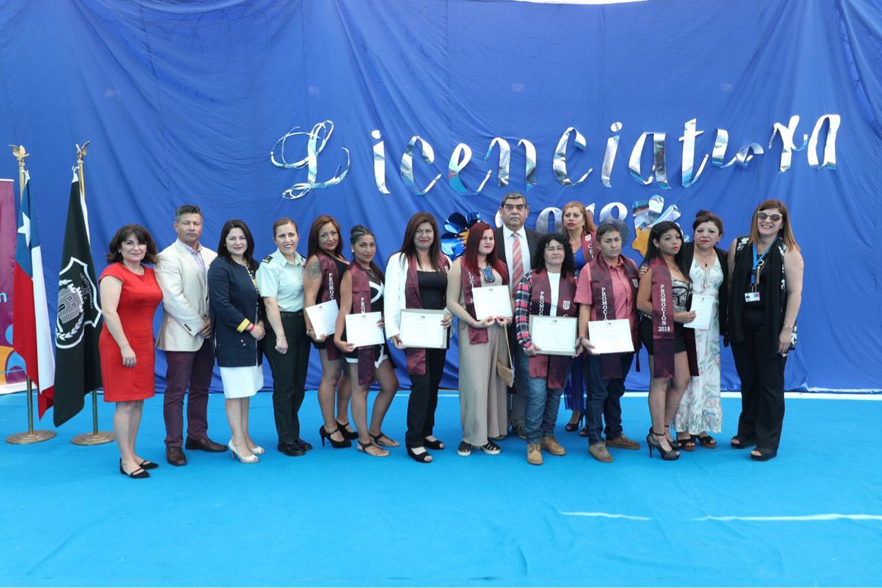 La Defensora Regional de Antofagasta, Loreto Flores, en la licenciatura realizada en el CPF.