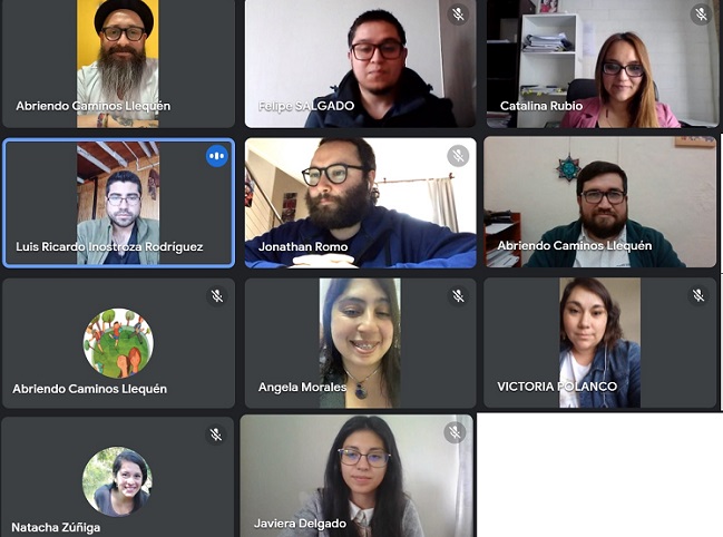 El equipo de la defensa penitenciaria durante la reuni&oacute;n con profesionales del programa "Abriendo caminos".