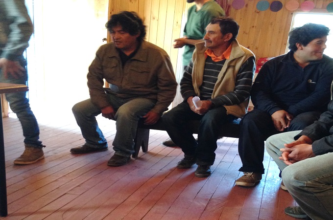 La comunidad tiene una sede, donde se re&uacute;nen y discuten los temas importantes. All&iacute; se realiz&oacute; la charla preparada por la Defensor&iacute;a.