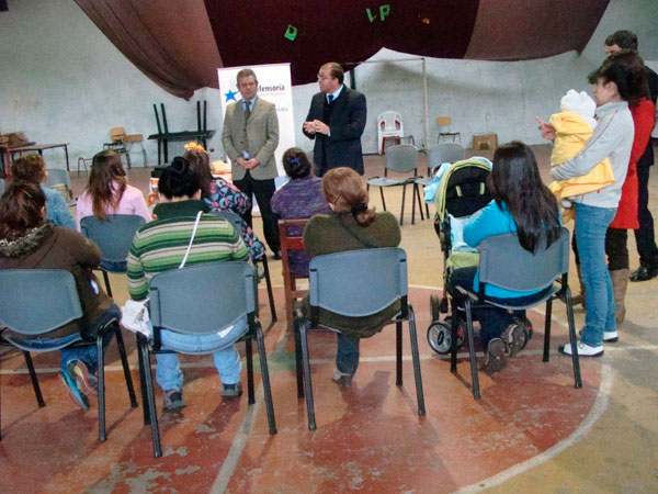 Las 19 imputadas internas en el penal de Chill&aacute;n participaron activamente en el di&aacute;logo con los defensores p&uacute;blicos.