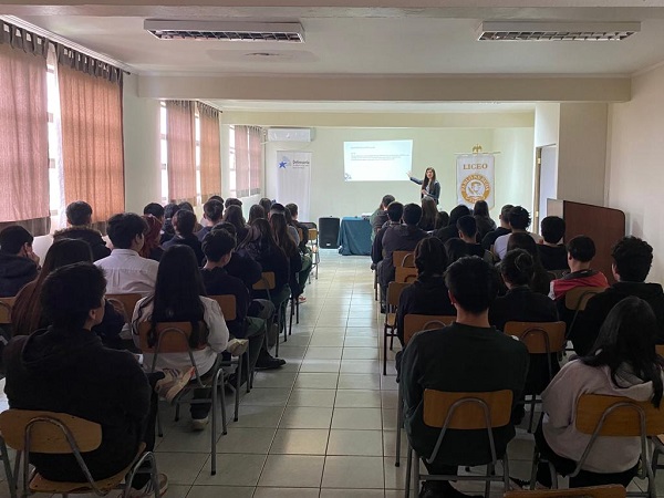 Las y los estudiantes se mostraron interesados en los derechos que les asisten en caso de verse involucrados en un proceso penal.