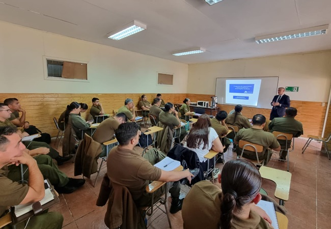 Carabineros de &Ntilde;uble comprometi&oacute; a la Defensor&iacute;a Regional a participar en otras instancias de formaci&oacute;n.