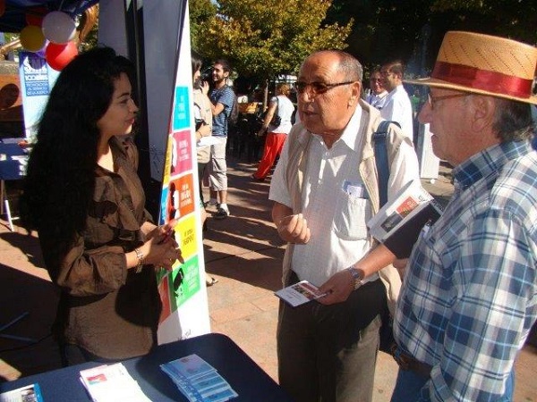 Ademas de responder consultas, se entreg&oacute; material grafico a quienes visitaron el m&oacute;dulo de la Defensor&iacute;a.