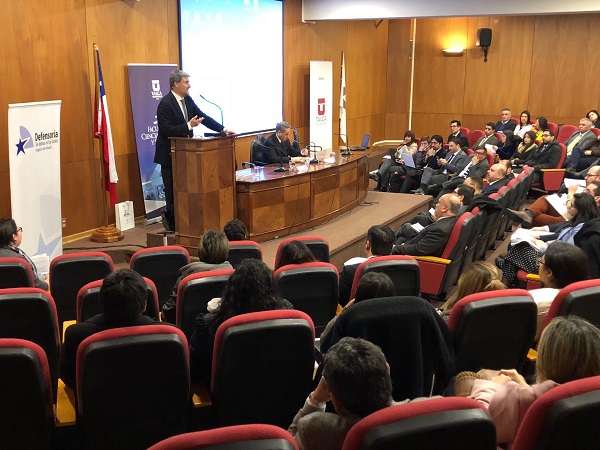 El Defensor Nacional, Andr&eacute;s Mahnke, inaugur&oacute; un seminario sobre condiciones carcelarias en Chile, en la Universidad de Talca.