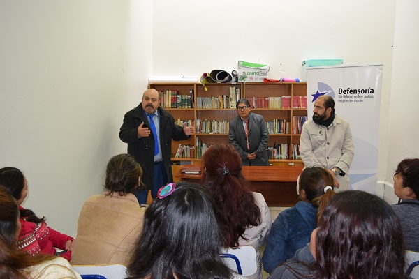 El Defensor Regional del Maule, Jos&eacute; Luis Craig, presidi&oacute; el di&aacute;logo participativo realizado en el CPF de Talca.