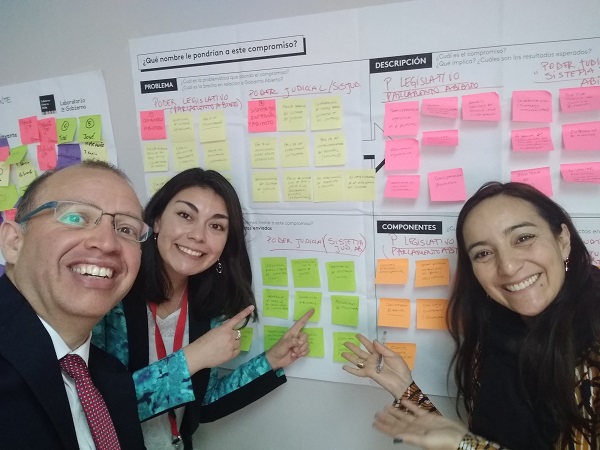 Un arduo trabajo desarroll&oacute; el equipo de la Defensor&iacute;a Regional del Biob&iacute;o en la  elaboraci&oacute;n de propuestas en la 'mesa de gobierno abierto'.