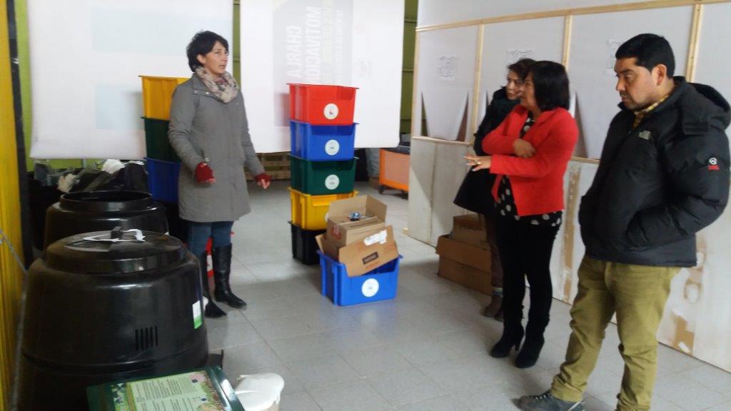 El Eco Punto de Fecunda Patagonia recibe una vez a la semana los elementos reciclados por los funcionarios de Coyhaique.