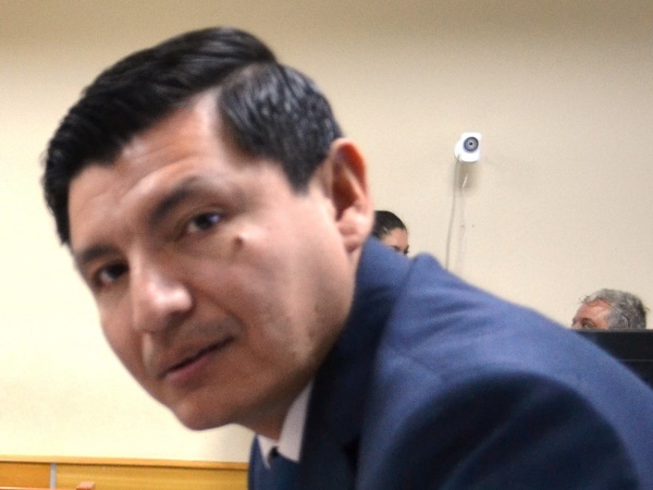 El defensor penal p&uacute;blico, Claudio Rojas, quien visit&oacute; al detenido.