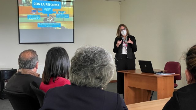 En la exposici&oacute;n estuvieron presentes funcionarios y jefes de unidad del municipio.