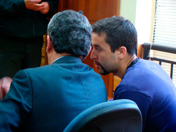 La defensa p&uacute;blica de Emilio Berkhoff logr&oacute; evitar que la presencia de testigos secretos afectara el debido proceso en este caso.