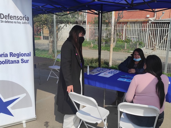 El equipo de la DRMS cointest&oacute; las consultas de vecinos y vecinas de Melipilla.