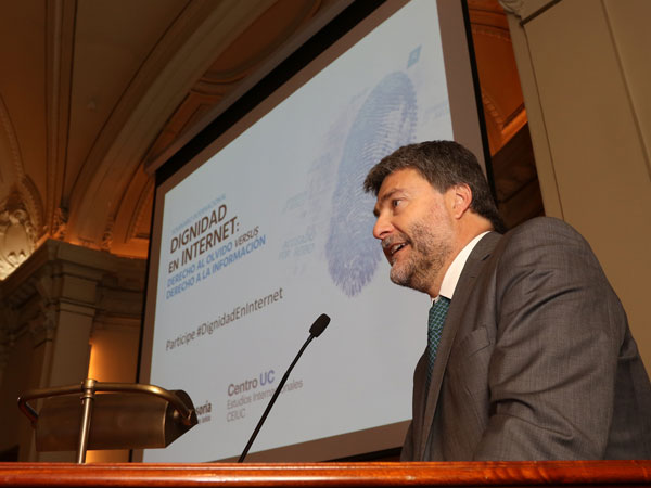 El Defensor Nacional plante&oacute; la urgencia de que Chile cuente con una legislaci&oacute;n que proteja adecuadamente la dignidad de las personas en internet.