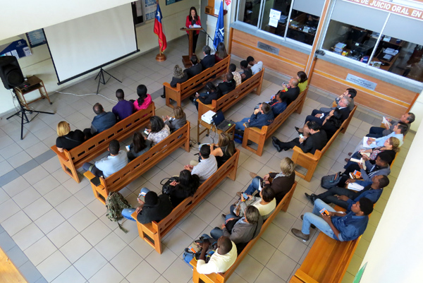 Representantes de las seis comunidades de migrantes con mayor poblaci&oacute;n en la regi&oacute;n participaron en la charla.