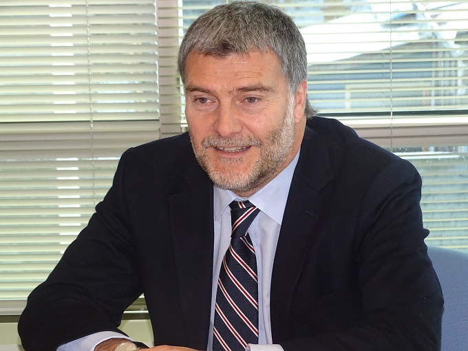 El Defensor Nacional, Andr&eacute;s Mahnke.