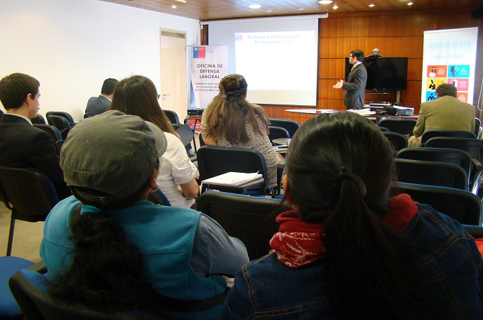 La defensa de migrantes es una de las l&iacute;neas de especializaci&oacute;n que tiene la Defensor&iacute;a a lo largo del pa&iacute;s. 