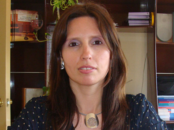 La psic&oacute;loga Golda Barrientos, de la Defensor&iacute;a Regional de Antofagasta.