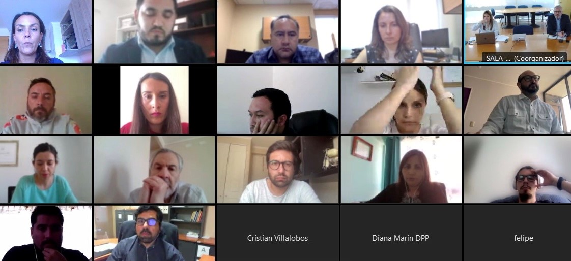La cl&iacute;nica jur&iacute;dica se llev&oacute; a cabo en formato remoto, a trav&eacute;s de la plataforma Cisco Webex.