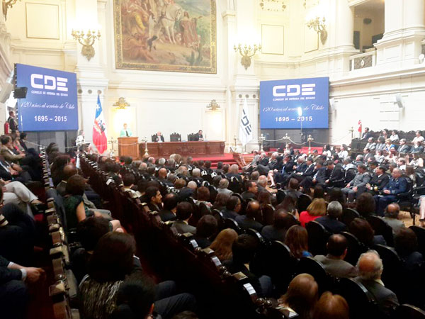 La ceremonia se efectu&oacute; en el Sal&oacute;n de Honor del ex Congreso Nacional, en Santiago.