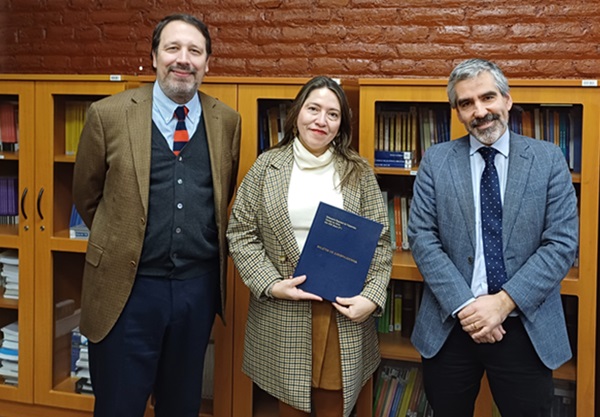 El Defensor Regional, Sebasti&aacute;n Salinero, junto a Catherine R&iacute;os y Fernando Alliende.