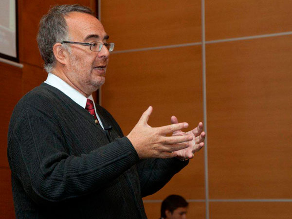 Leonardo Moreno, Defensor Regional Metropolitano Norte.