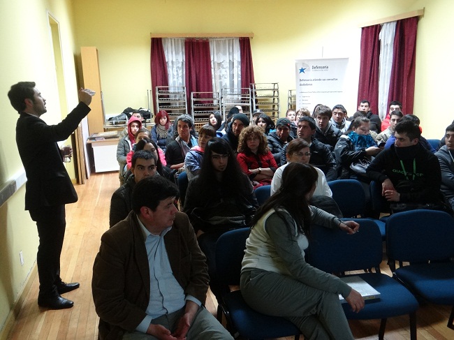 Los alumnos vespertinos del CEIA son en su mayor&iacute;a adultos que buscan regularizar sus estudios de ense&ntilde;anza media.