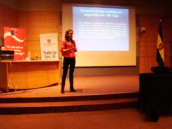La abogada Mar&iacute;a Cristina Melgarejo expuso la realidad que viven los discapacitados mentales dentro del sistema procesal penal chileno.