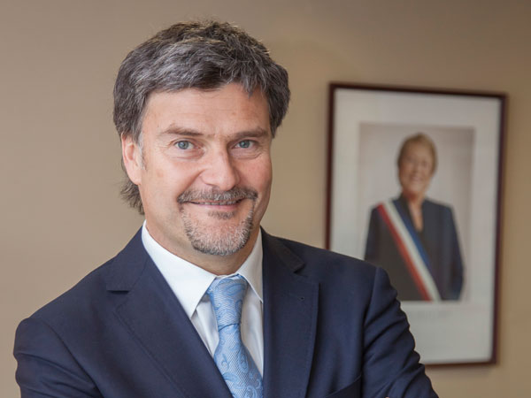 El Defensor Nacional, Andr&eacute;s Mahnke Malschafsky.