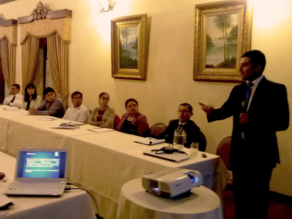 El defensor p&uacute;blico Pablo Aranda inici&oacute; esta ma&ntilde;ana la capacitaci&oacute;n a operadores del sistema penal juvenil boliviano.