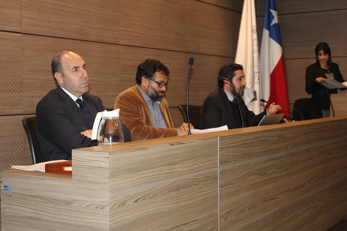 El jefe de Estudios de la Defensor&iacute;a de Antofagasta, Ignacio Barrientos, durnate la capacitacion a funcionarios publicos.