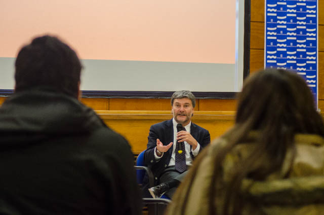 El Defensor Nacional convers&oacute; con operadores del sistema, estudiantes, acad&eacute;micos y comunidad en general