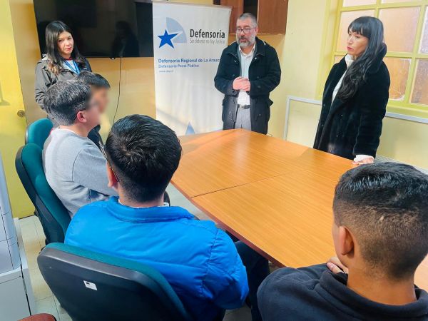 Un di&aacute;logo muy participativo se produjo tras la exposici&oacute;n de los profesionales de la instituci&oacute;n.