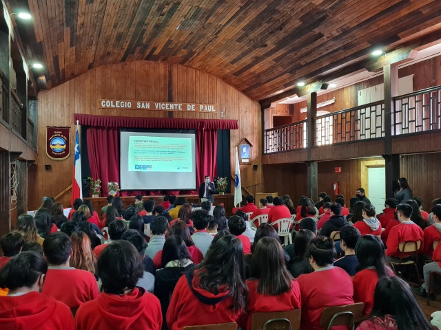 La actividad estuvo a cargo del defensor especializado de Osorno
