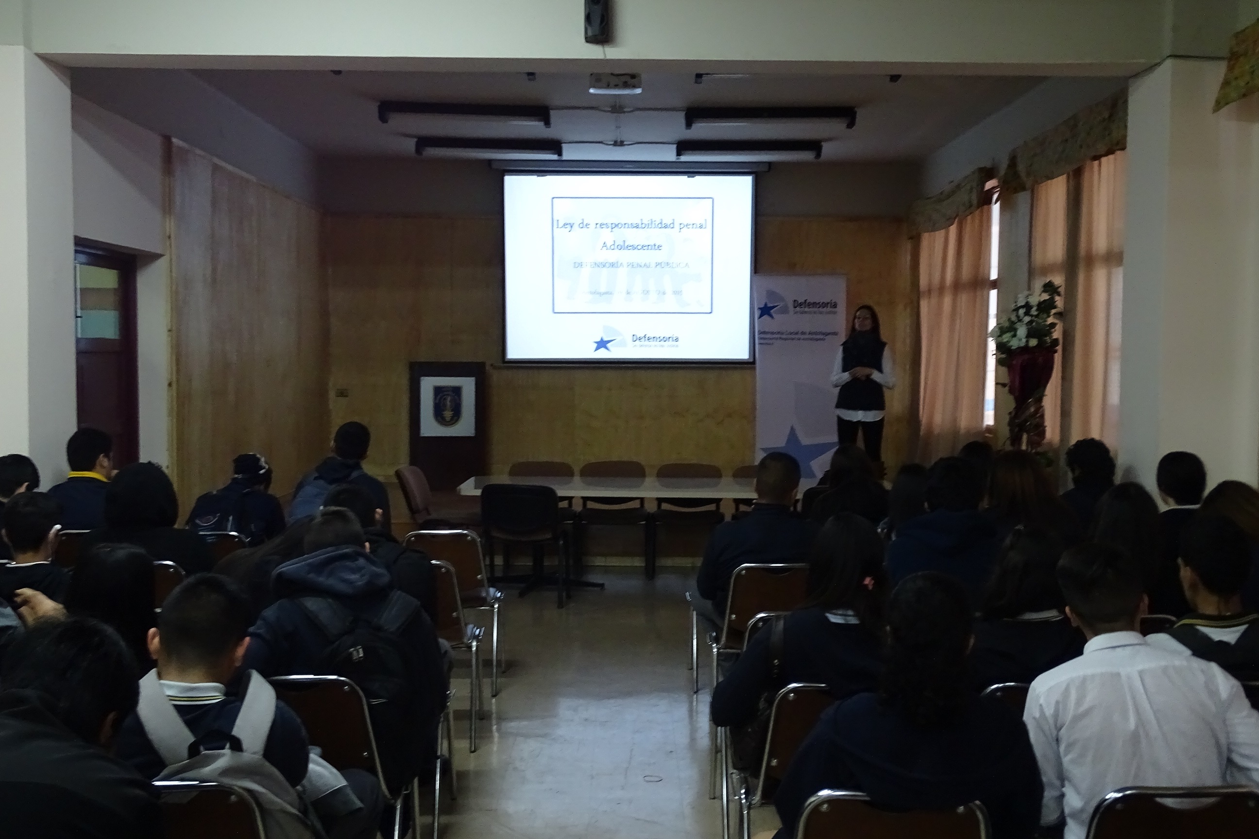 La nueva charla sobre la ley penal juvenil se realiz&oacute; en el Liceo "Mario Bahamondes" de Antofagasta.