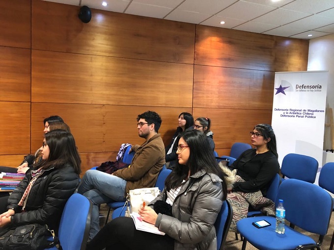 Para los futuros abogados, el "Proyecto Inocentes" es un avance en el respeto de la dignidad de las personas injustamente acusadas.