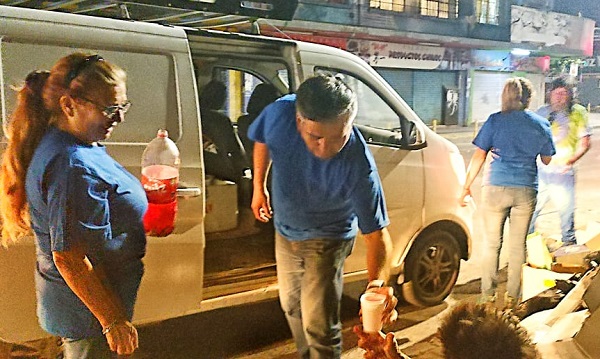 M&aacute;s de 40 cenas fueron repartidas a las personas en situaci&oacute;n de calle.