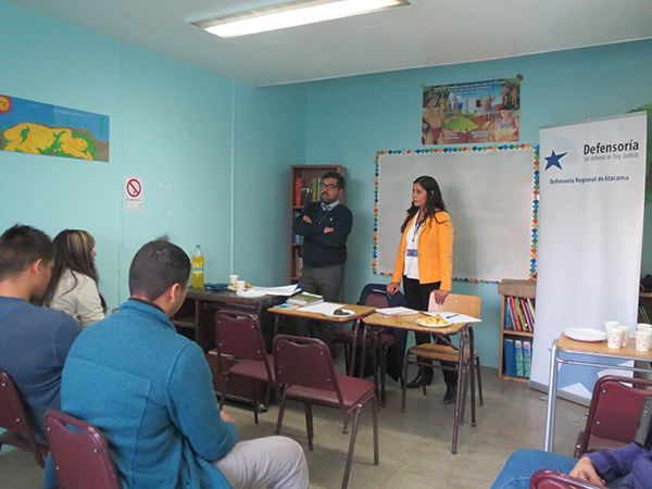 El equipo de defensa penal juvenil de Atacama aclar&oacute; dudas de los j&oacute;venes internos en el Centro de R&eacute;gimen Cerrado (CRC) de Paipote. 