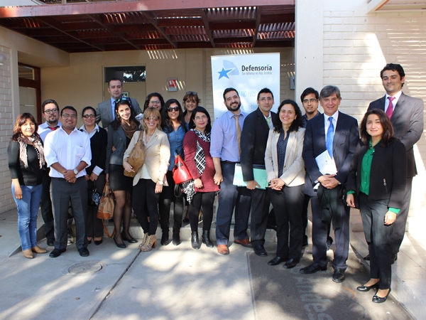 La consultora entrega el protocolo de atenci&oacute;n de mujeres ind&iacute;genas privadas de libertad en Arica.
