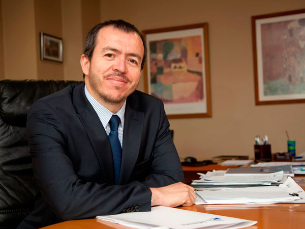 Claudio G&aacute;lvez, Defensor Regional de Arica y Parinacota.