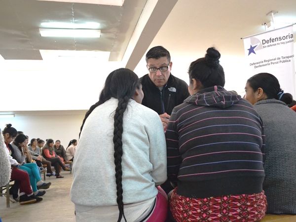 El di&aacute;logo propici&oacute; un ambiente de cercan&iacute;a entre las internas y los representantes de la Defensor&iacute;a.